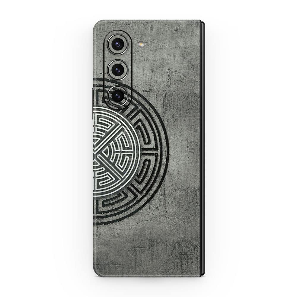 Galaxy z fold 5 the maze 3d skin wrapitskin