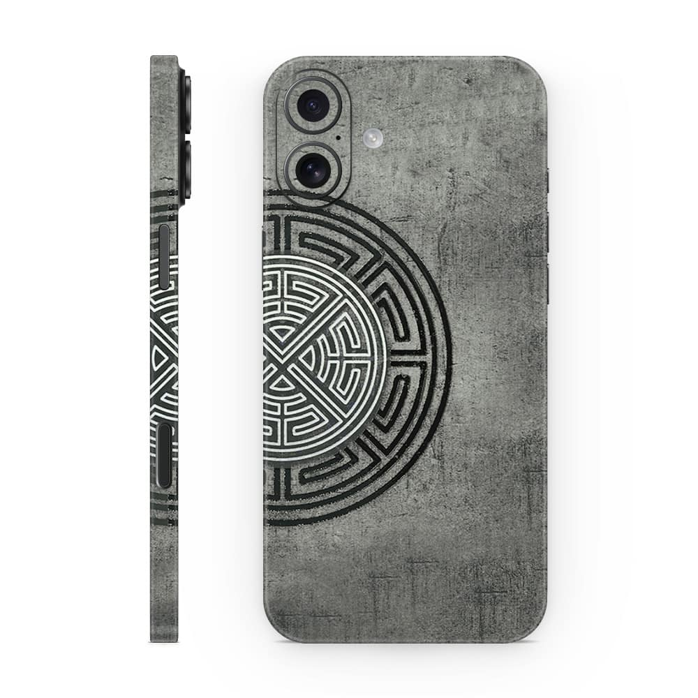 Iphone 17 the maze 3d skin wrapitskin