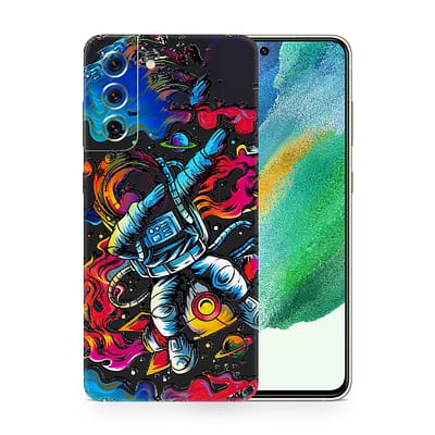 Galaxy S21 FE Trippy Astronaut 3D Skin WrapitSkin